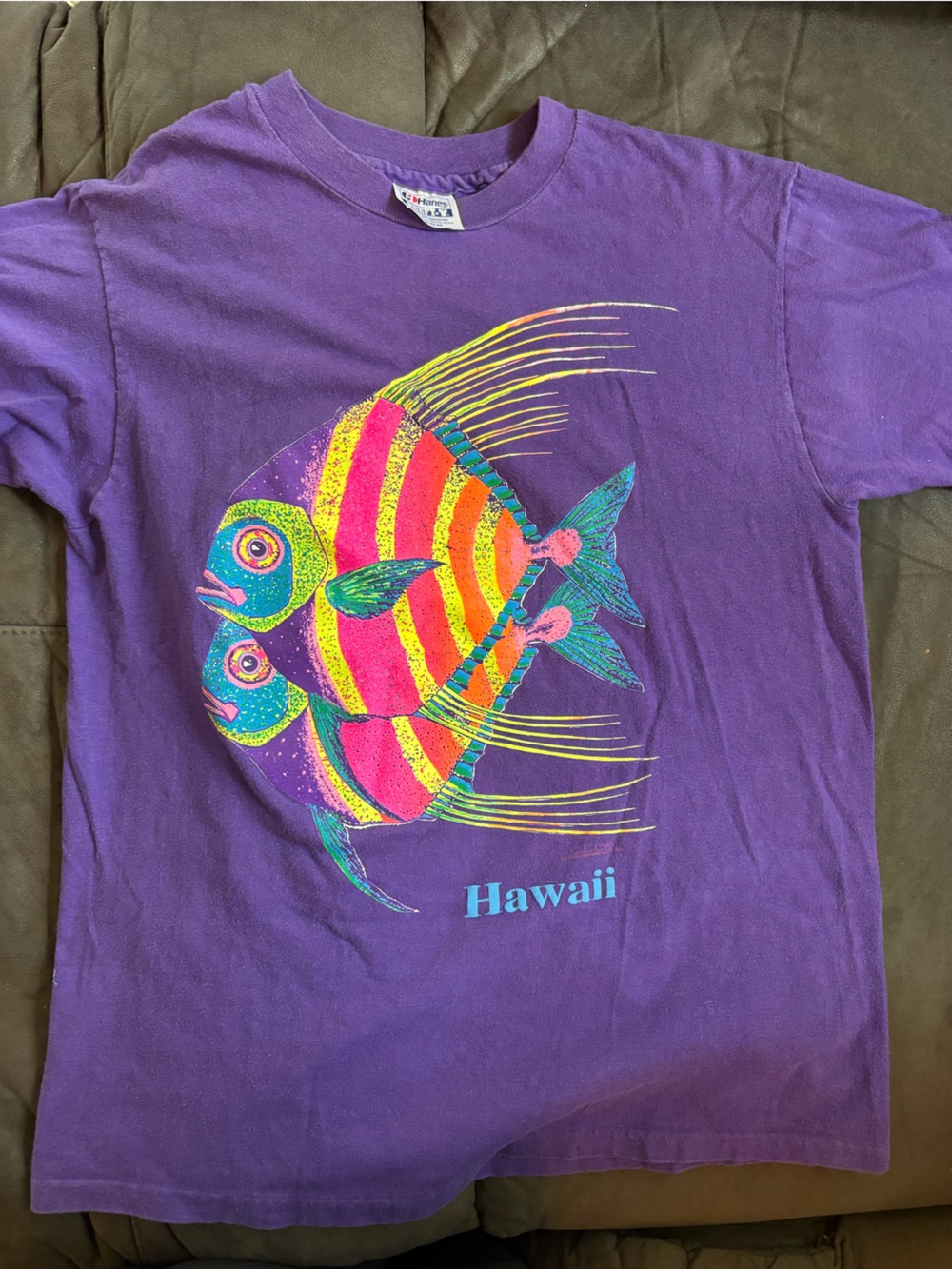90’s Hawaii Tropical Fish Graphic Tee - Purple